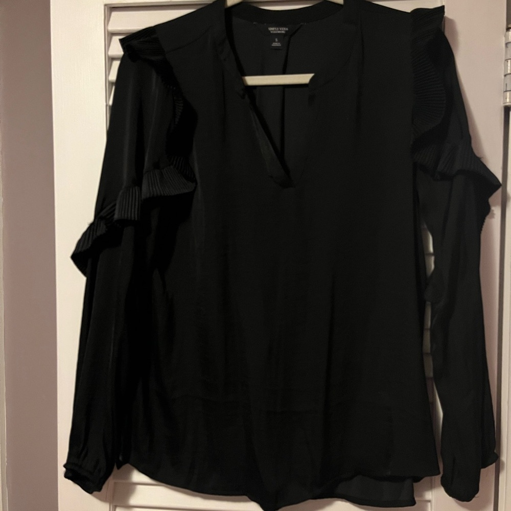 Simply Vera Vera Wang Black Ruffled Blouse